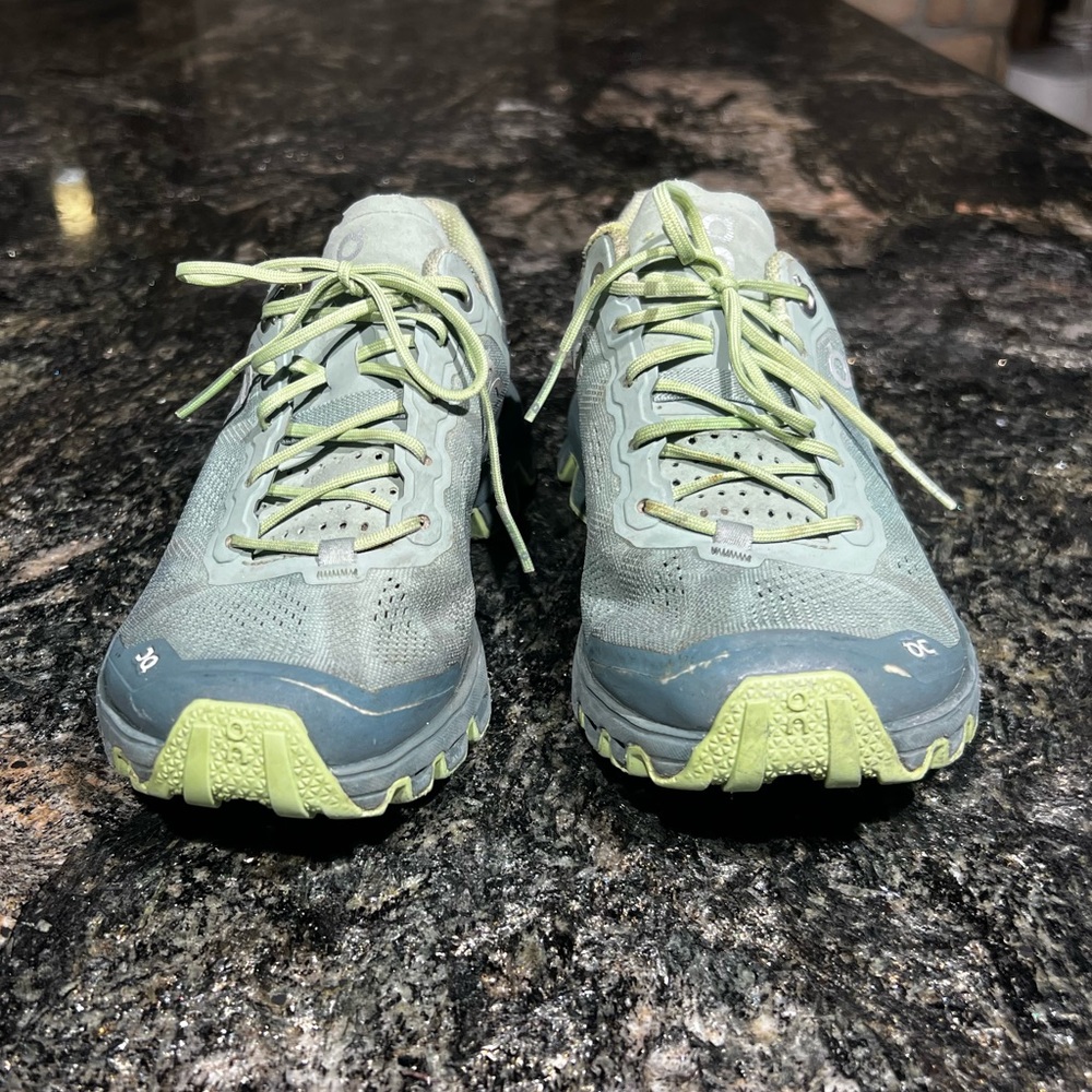 On Running Cloudventure Moss Olive green trail running shoes gently used size 5